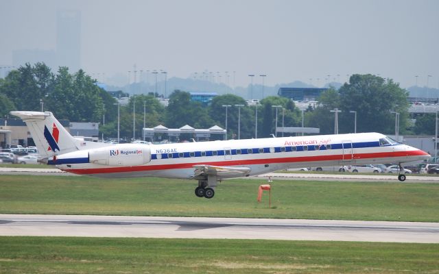 Embraer ERJ-145 (N636AE) - Arriving 18C - 5/19/10