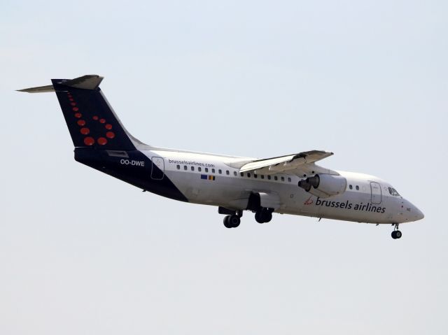 de Havilland Dash 8-400 (OO-DWE) - 11 mars 2015
