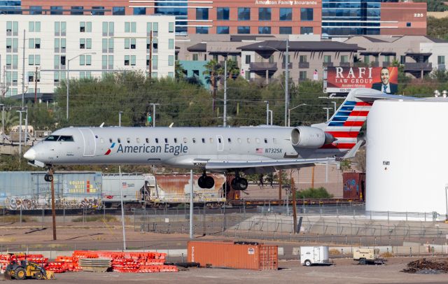 Canadair Regional Jet CRJ-700 (N732SK)