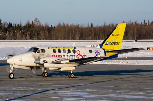 Beechcraft King Air 100 (NUK105)