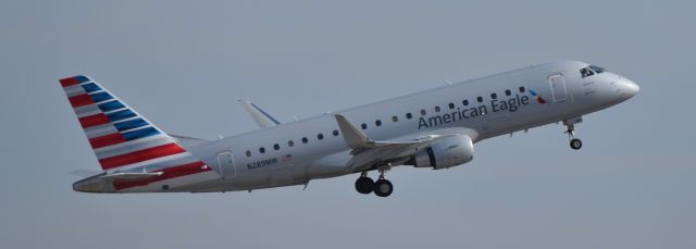 Embraer 170/175 (N289MW) - phoenix sky harbor international airport 08APR21