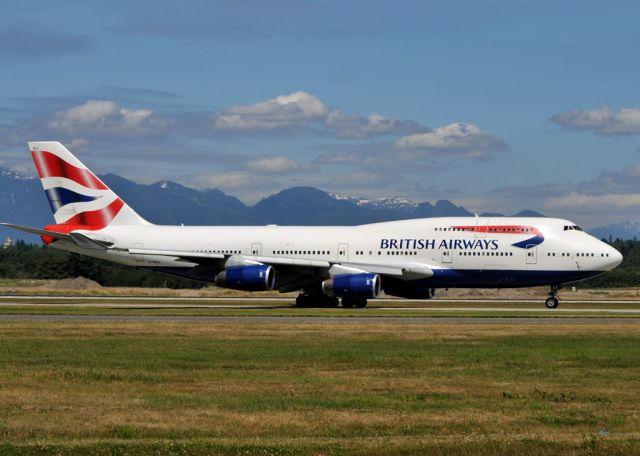 Boeing 747-400 (G-BNLV)