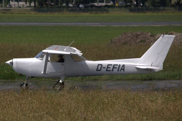 Cessna Commuter (D-EFIA)