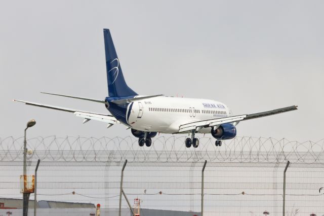 Boeing 737-800 (EK-SHD)