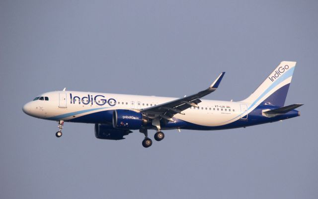 Airbus A320 (VT-IJX)