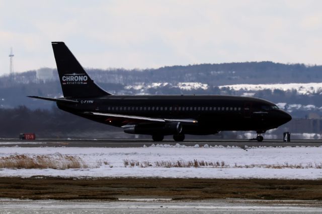 Boeing 737-200 (C-FYPN)