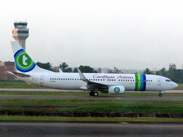 Boeing 737-800 (9Y-TJS)