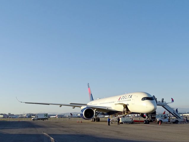Airbus A350-900 (N509DN)