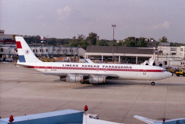 Boeing 707-300 (ZP-CCE) - C/n 18841 date 15/08/90