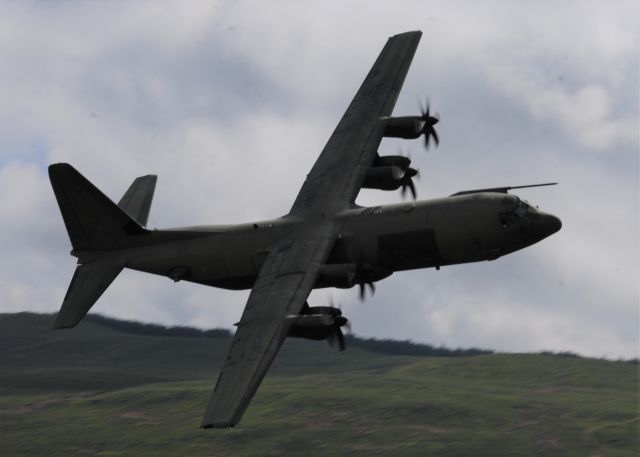 Lockheed C-130 Hercules (ZH877) - Taken from the top of Cad West