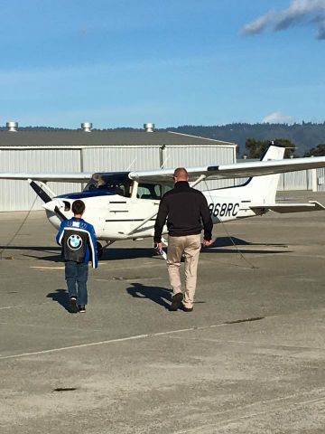 Cessna Skyhawk (N968RC) - Watsonville for lunch.