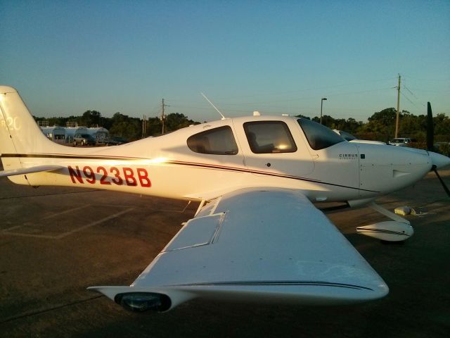 Cirrus SR-20 (N923BB) - Texas Air Expo 2014