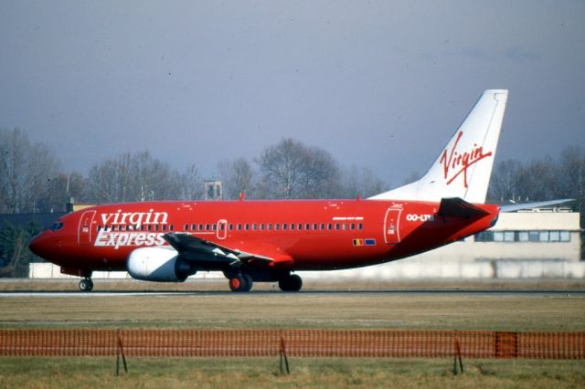 BOEING 737-300 (OO-LTM)