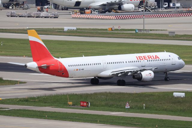 Airbus A321 (EC-HUI)