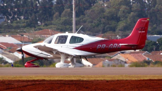 Cirrus SR-22 (PR-GRQ)