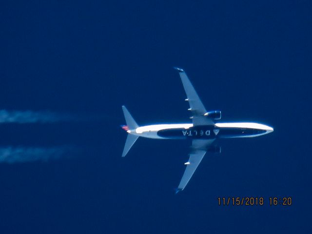 Boeing 737-900 (N847DN)