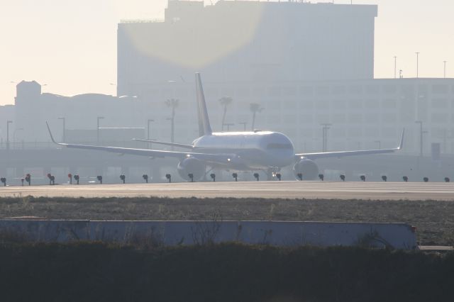 Boeing 757-200 (N535US)