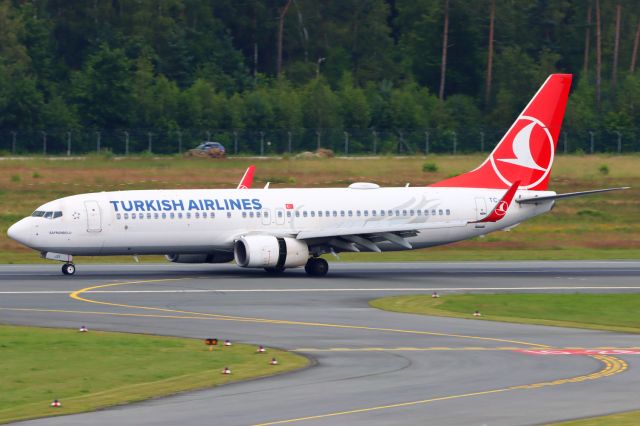 Boeing 737-800 (TC-JZF)