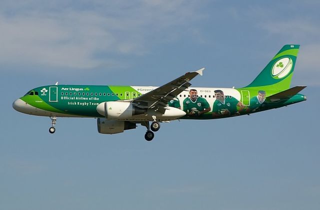 Airbus A320 (EI-DEO)