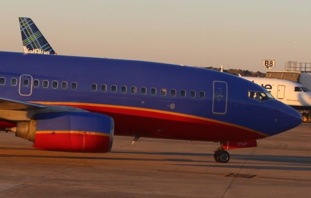 N7747C — - Spotting at sunset 