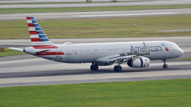 Airbus A321 (N145AN)