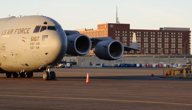 Boeing Globemaster III (N6167) - USAF