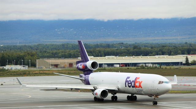 Boeing MD-11 (N617FE)