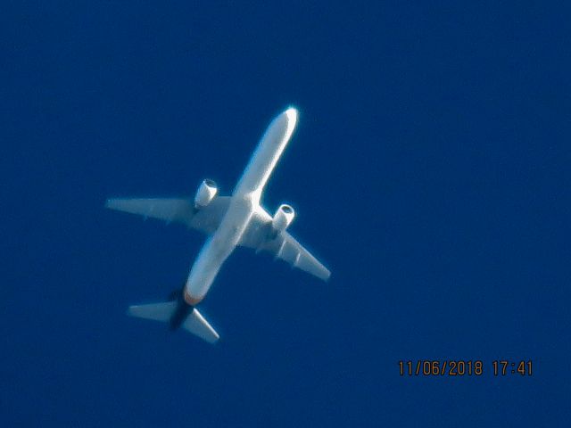 Boeing 757-200 (N423UP)