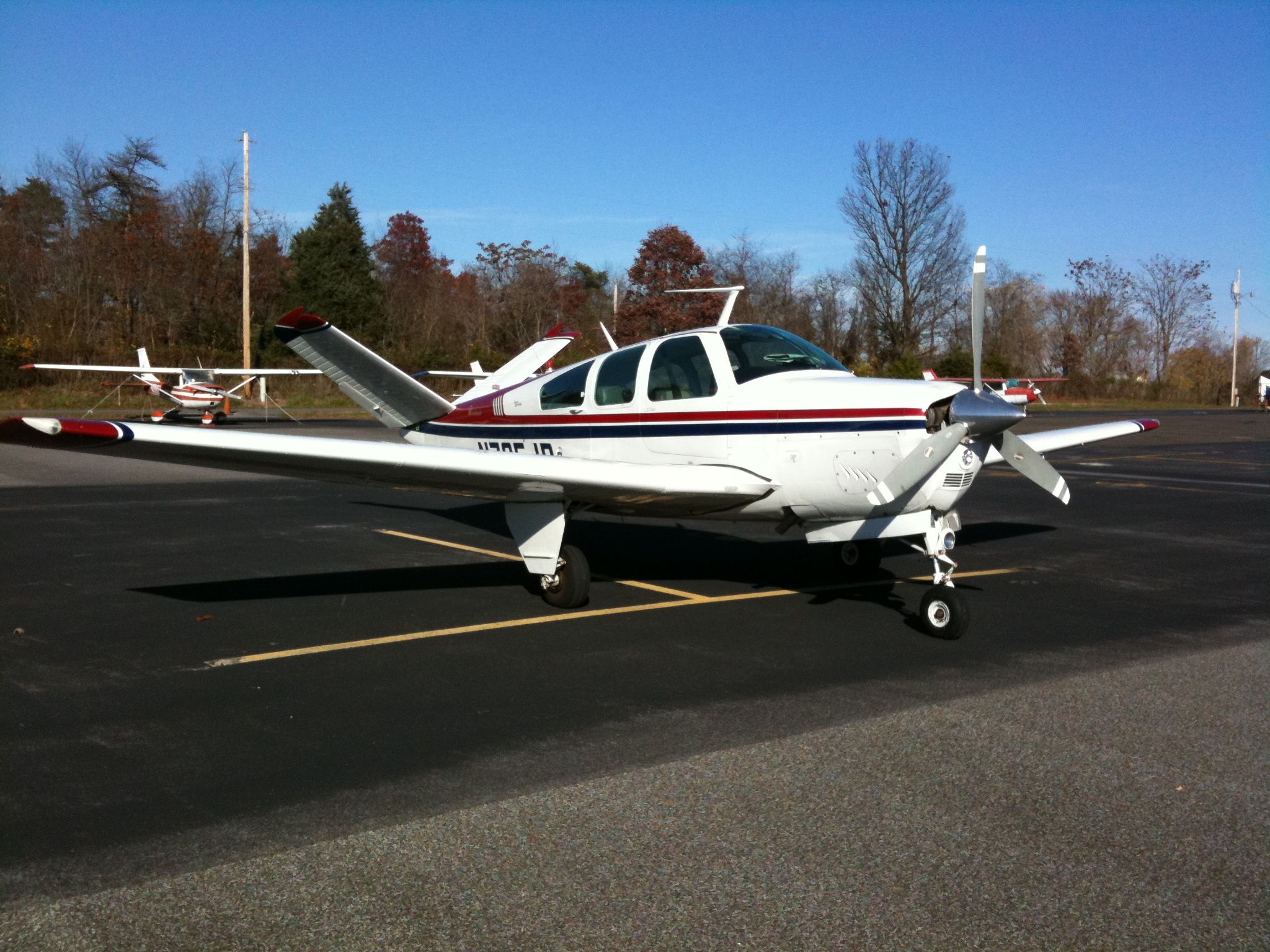 Beechcraft 35 Bonanza (N785JB)