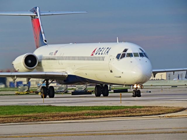 McDonnell Douglas MD-80 (N993DL)