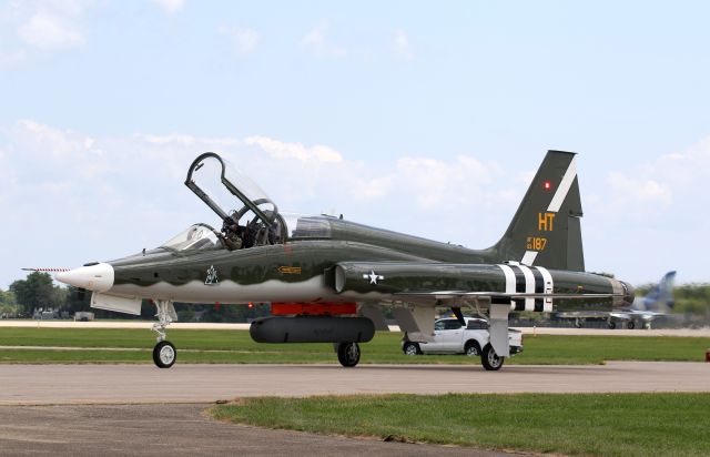 Northrop T-38 Talon (63-0187)