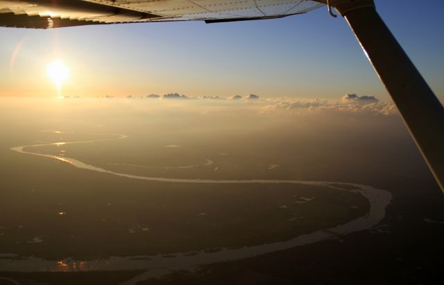 Cessna Skyhawk (N13184) - Multiple bends of the Arkansas River.