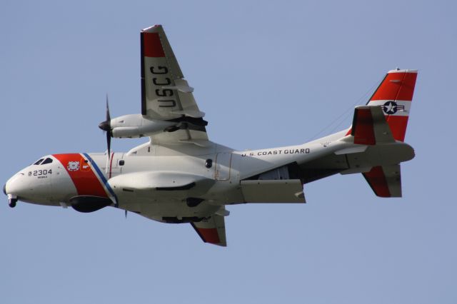 — — - Coast Guards new HC-144 at Thunder over Louisville 2010