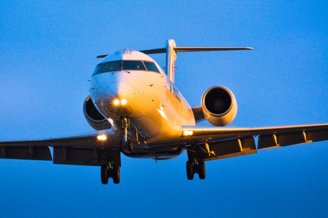 Canadair Regional Jet CRJ-200 (JA201J)