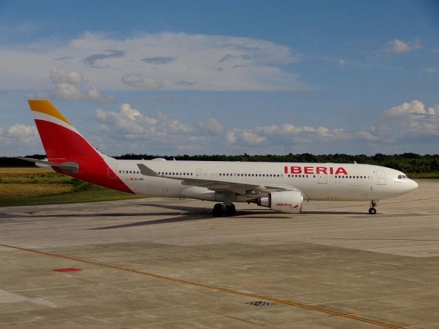 Airbus A330-200 (EC-MKI) - "Puerto Rico"!