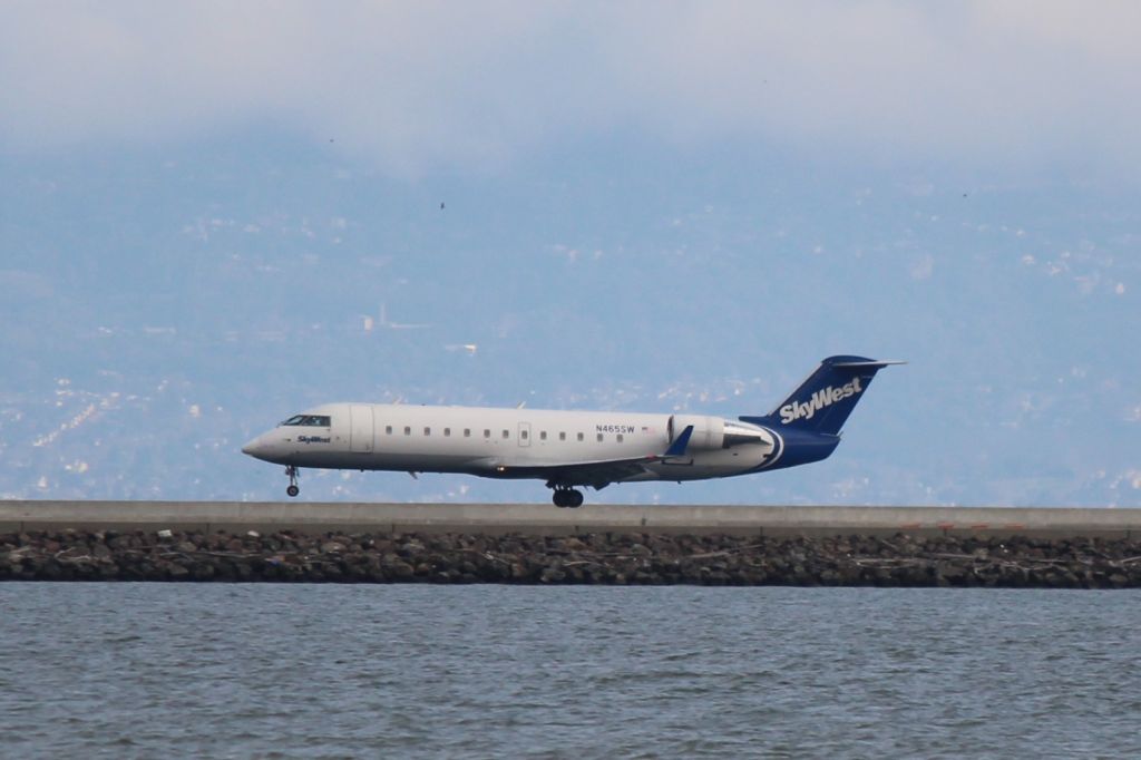 Canadair Regional Jet CRJ-200 (N465SW)