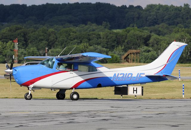 Cessna Centurion (N210JF) - Seen at KFDK on 7/19/2009.