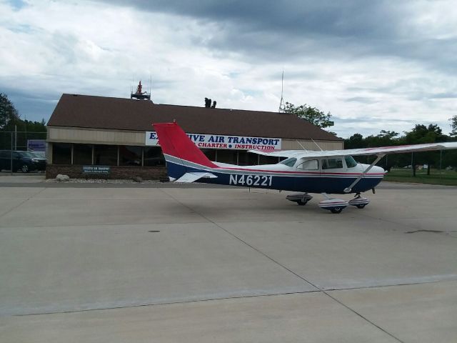 Cessna Skyhawk (N46221)