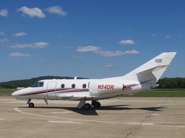 Dassault Falcon 10 (N54DR)