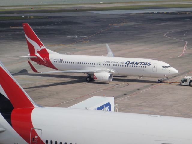 Boeing 737-800 (ZK-ZQE)