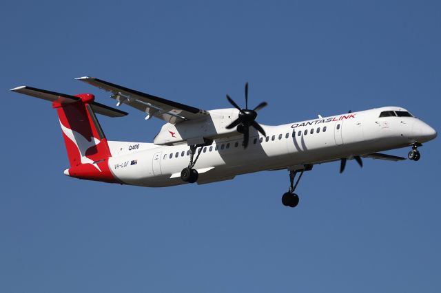 de Havilland Dash 8-400 (VH-LQF) - on 9 August 2019