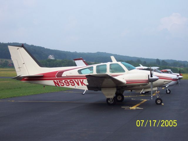 Beechcraft 55 Baron (N599VK)