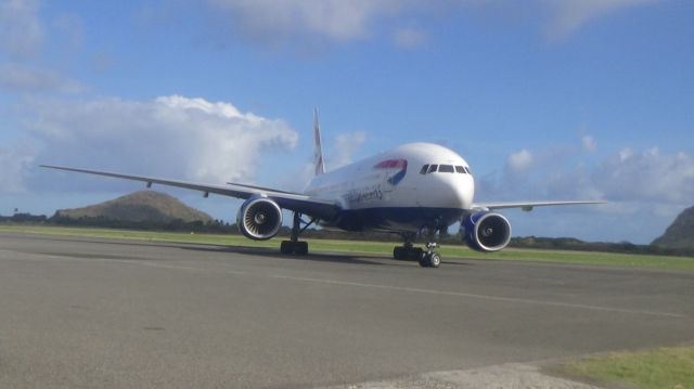 Boeing 777-200 (G-YMMB)