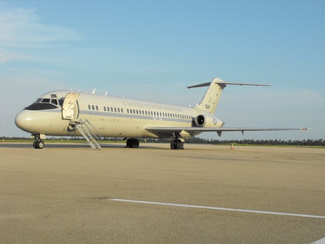 Douglas DC-9-10 (16-1529) - USMC C-9B stopping at TLH for some gas and chow.