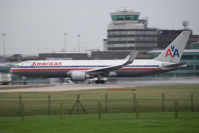 BOEING 767-300 (N353AA) - AAL55 replacing the usual B757 with a B763.