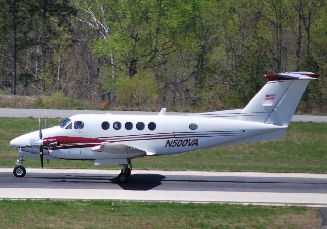 Beechcraft Super King Air 200 (N500VA) - WEATHERBELL AVIATION LLC departing 20 at KJQF - 4/6/11
