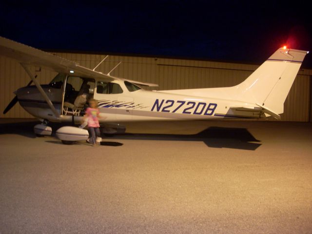 Cessna Skyhawk (N272DB)