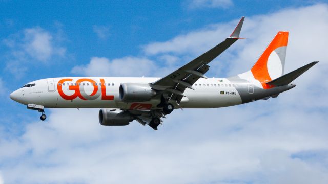 Boeing 737 MAX 8 (PS-GPJ)