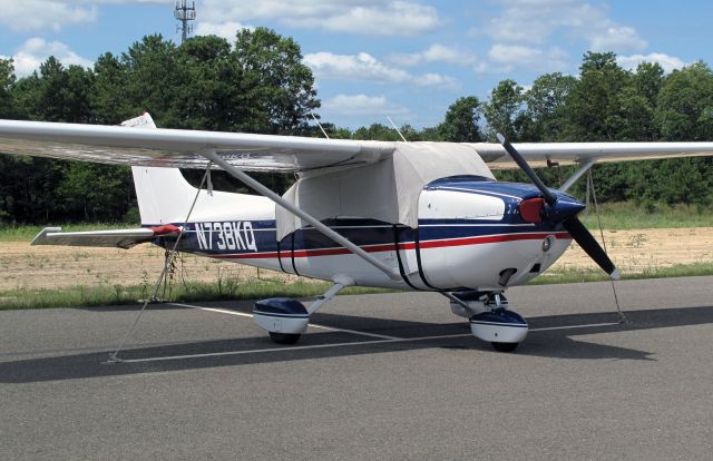 Cessna Skyhawk (N738KQ)