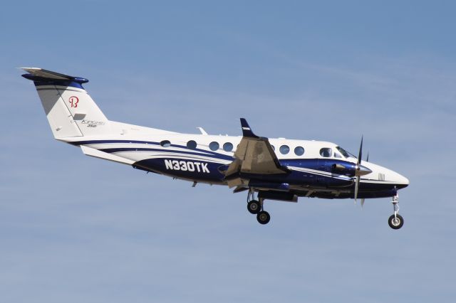 Beechcraft Super King Air 350 (N330TK) - Landing at John Wayne Airport, July 5 2018. 